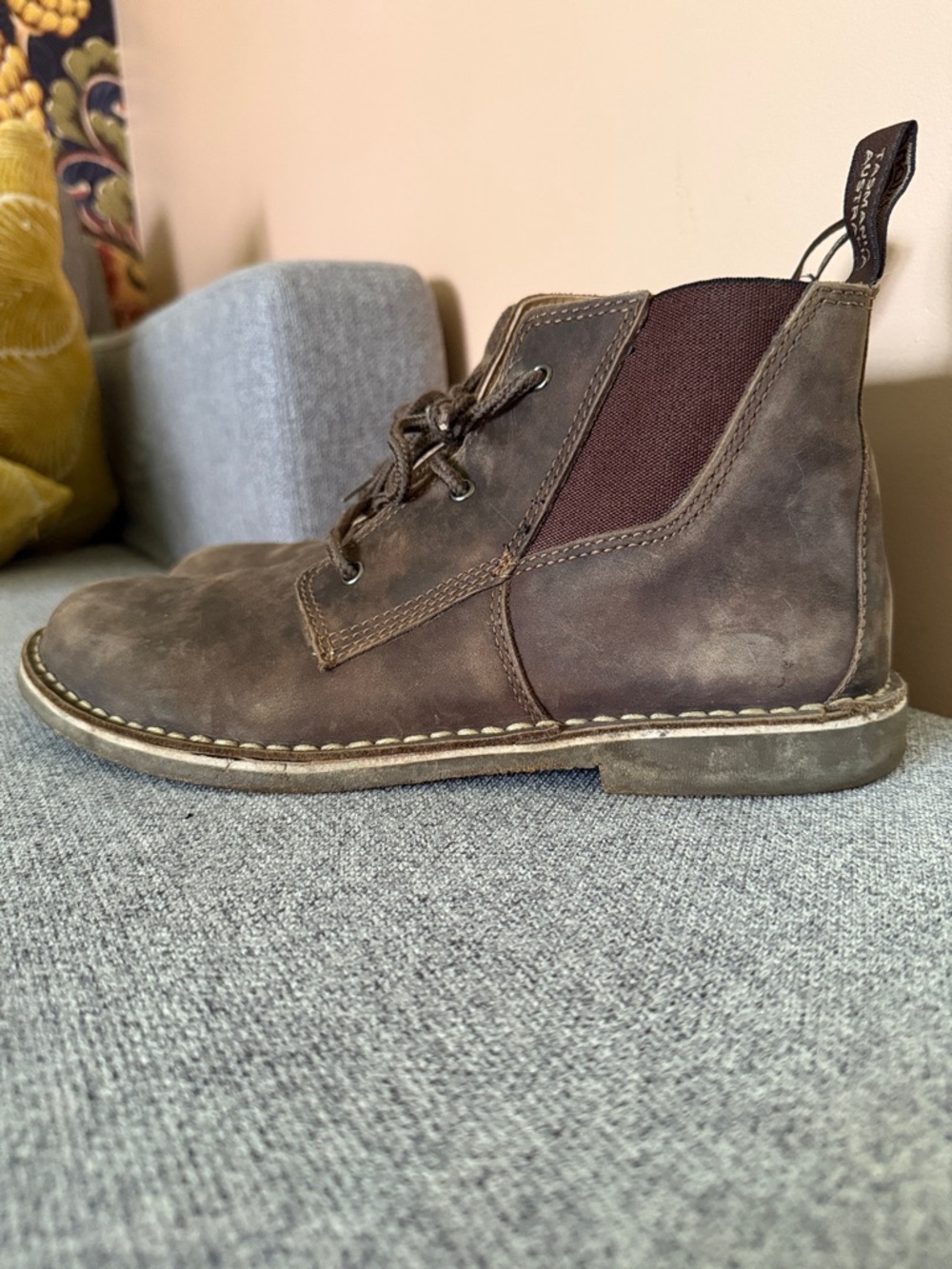 Blundstone Men's Brown Suede Chukka Boots